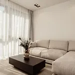 La Maison Suites